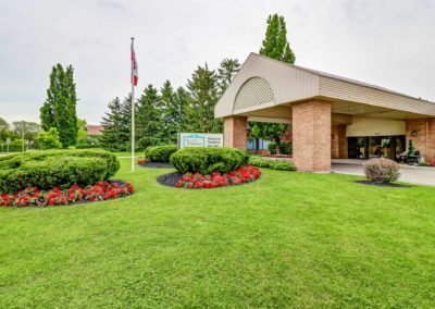 Vistamere Senior Retirement Residence in Oakville